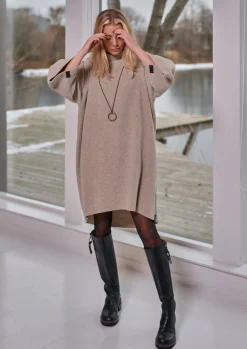 Henriette Steffensen Copenhagen KLEID MIT HOHEM HALS | 3243 SAND Fashion
