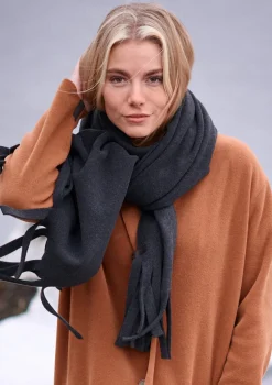 Henriette Steffensen Copenhagen SCHAL MIT FRANSEN | 4077 SOFT BLACK Flash Sale